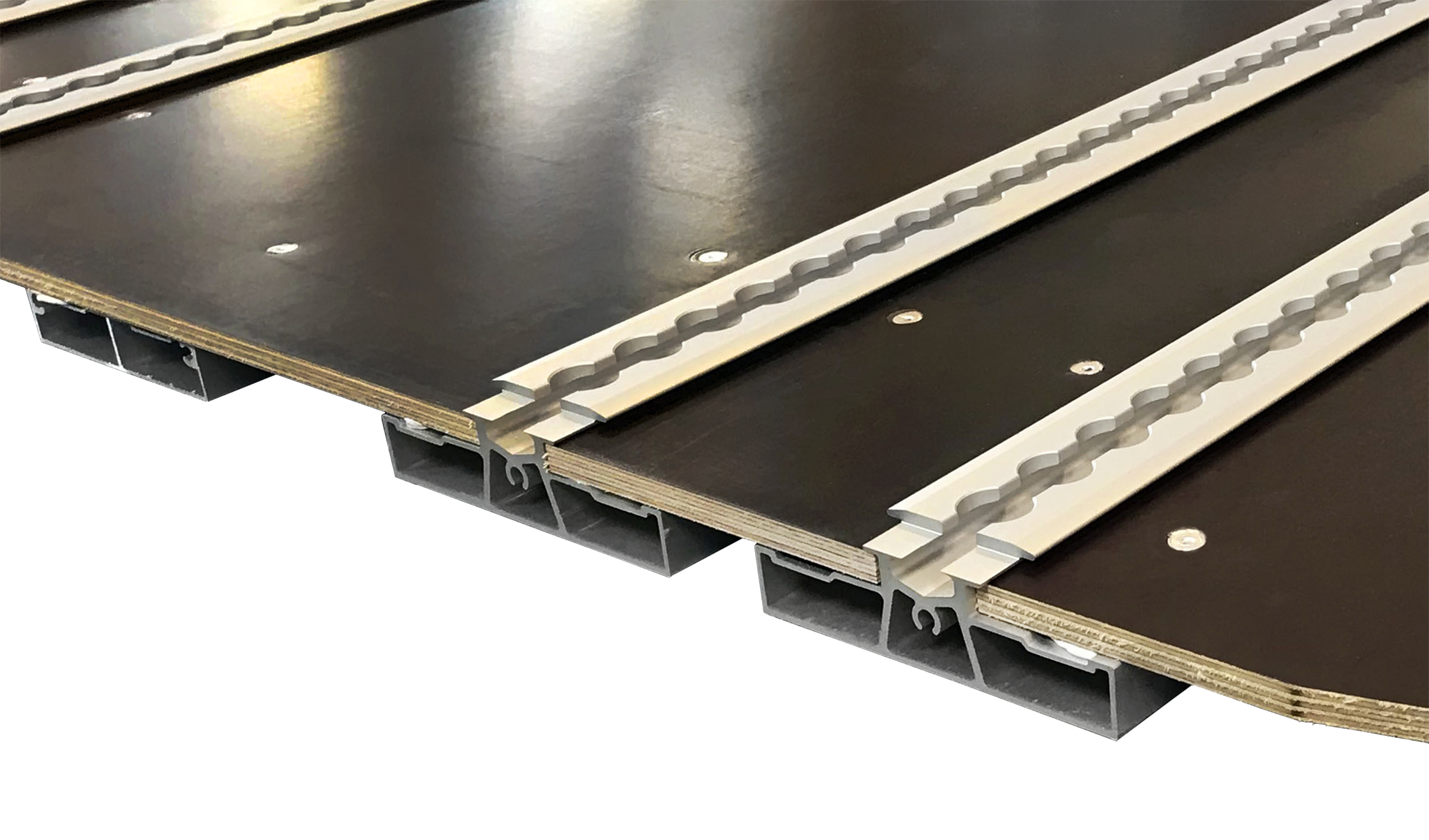 Vehicle floor in Aluminum & Plywood